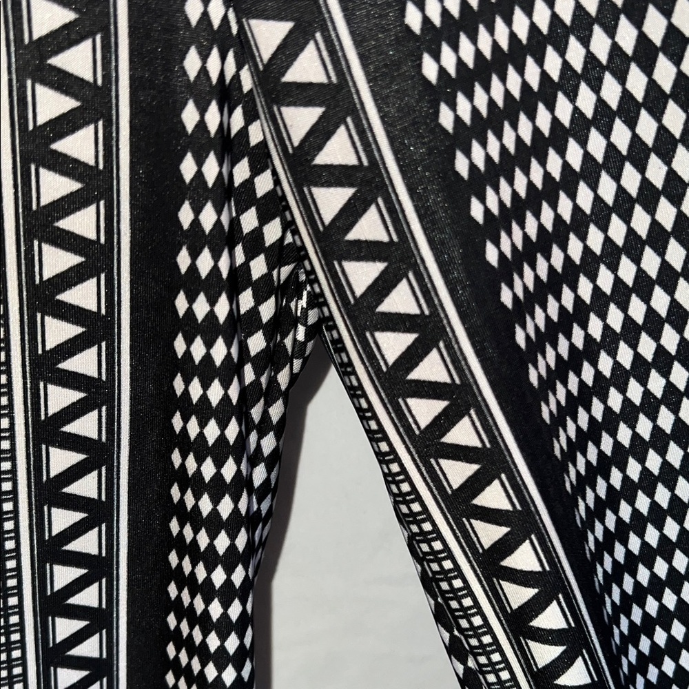 Seven Islands Chic Black & Tan Patterned Jumpsuit , Plus Size 3X - Picture 5 of 6